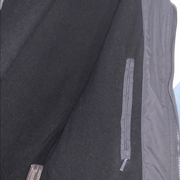 Jacket - Picture 3 of 4